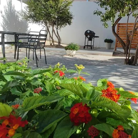 Casa Con Giardino *